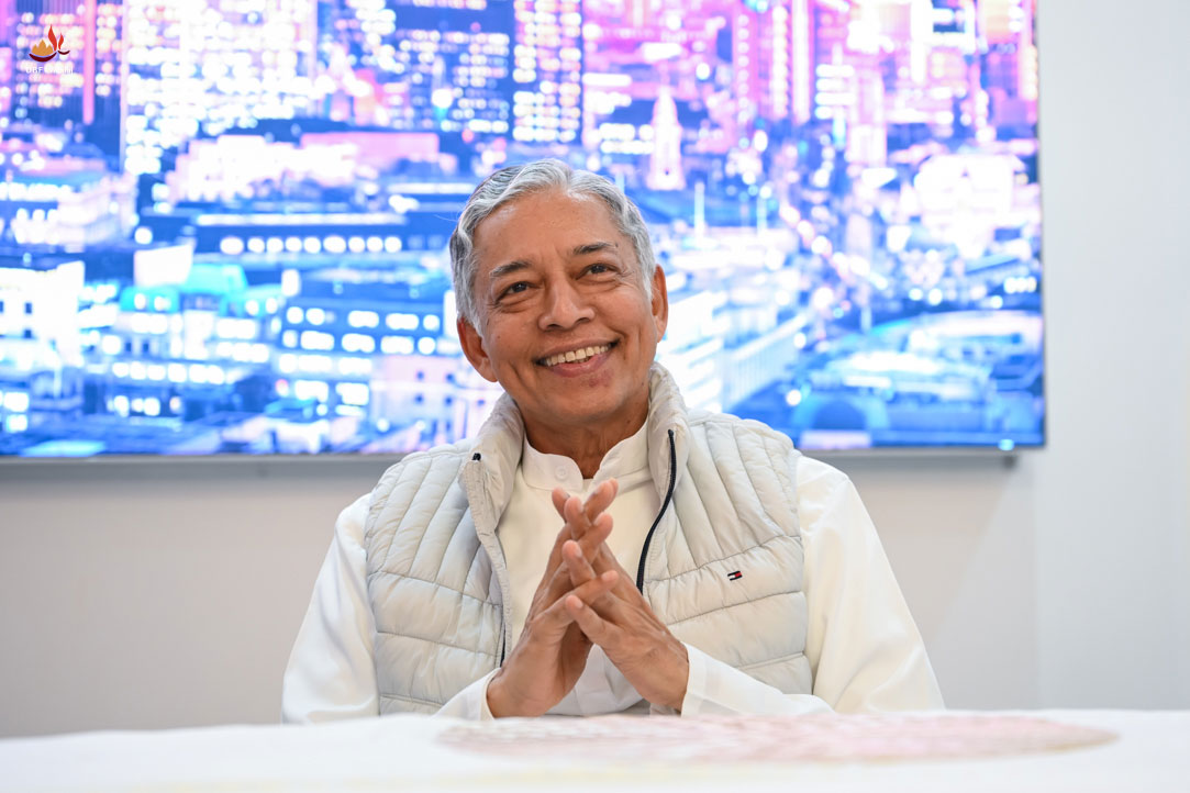 DadabhagwanPhotoGallary